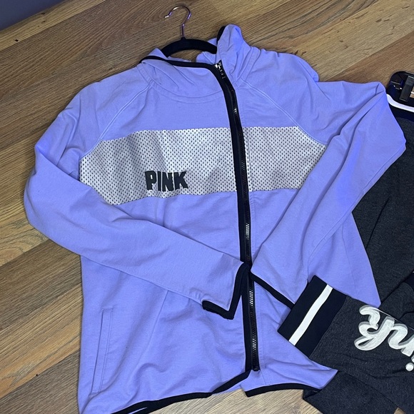 VICTORIA SECRET PINK OUTFIT M/L - Picture 2 of 5